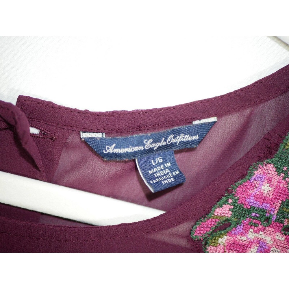 American Eagle Pleated Burgundy Sleeveless Blouse With Floral Applique Size L - Picture 5 of 15